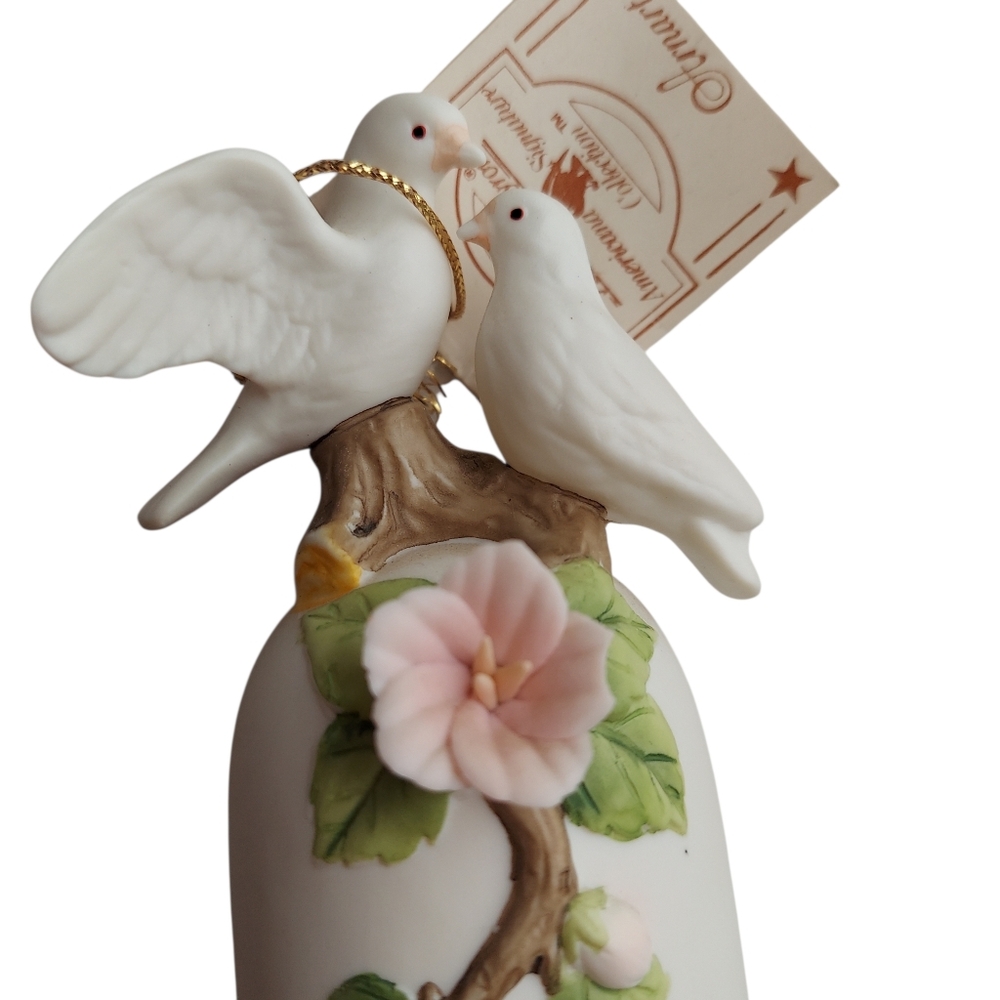 Vintage 1988 Jonathon Byron Porcelain Bell-Doves-Florals-American Signature Coll - Picture 2 of 13